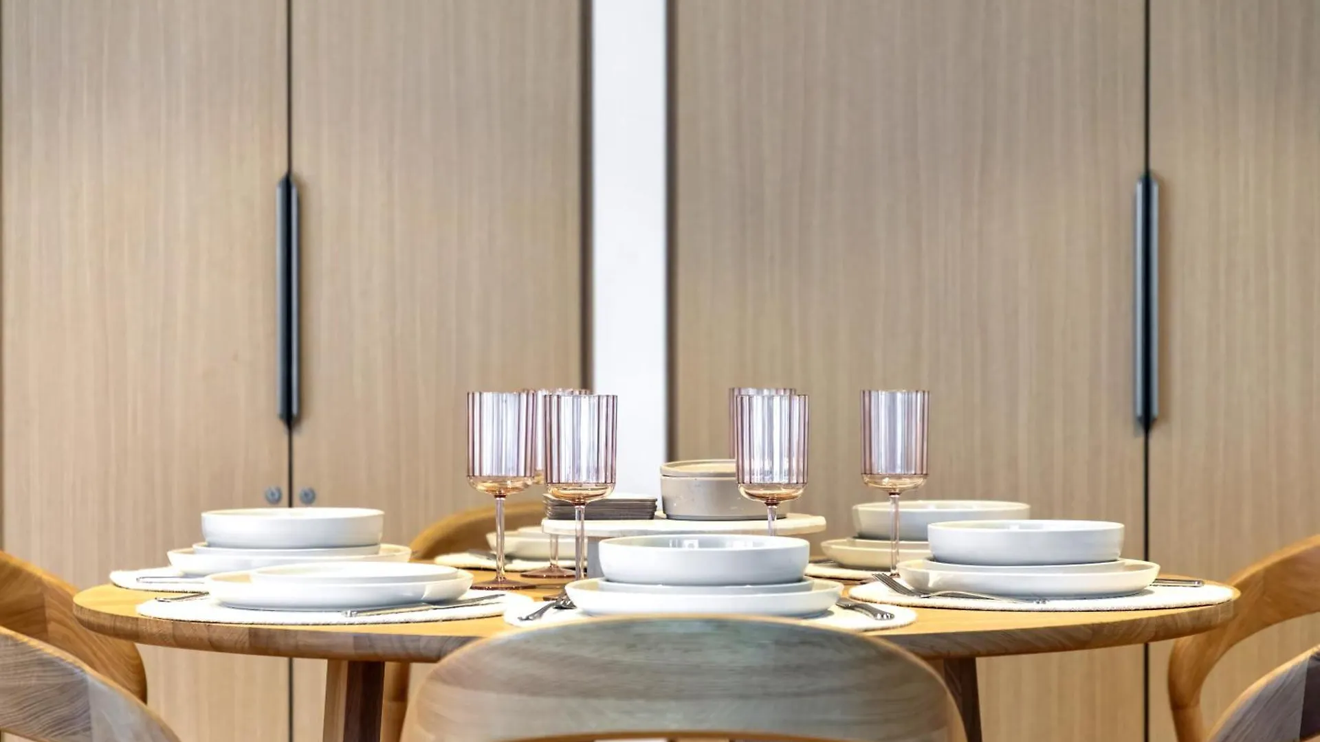 Deluxe Palm Beach Getaway Gold Coast