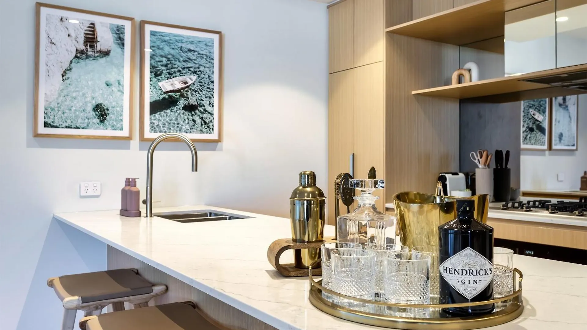 Apartment Deluxe Palm Beach Getaway Gold Coast