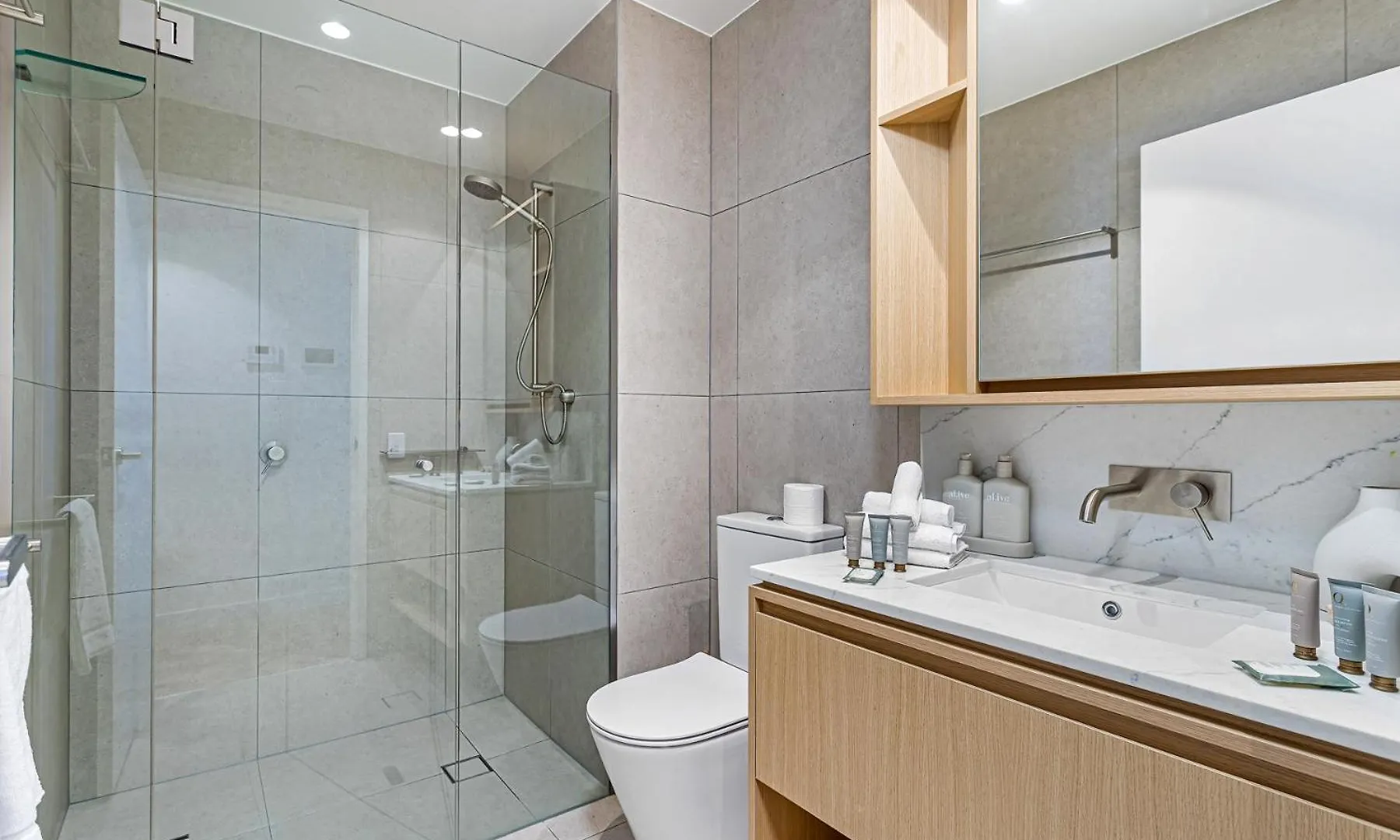 Deluxe Palm Beach Getaway Gold Coast